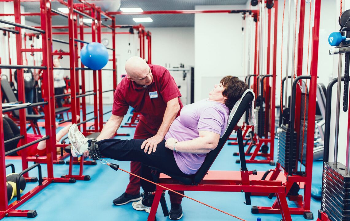 Exercises on a simulator for the treatment of gonarthrosis